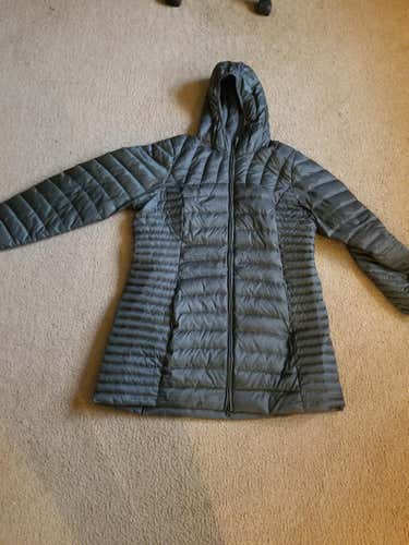 Used Women's XXL Eddie Bauer Jacket Down Long