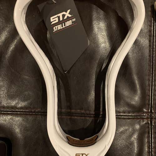 New Unstrung Stallion 700 Head