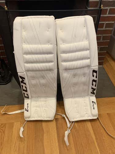 White New Senior 33" CCM ccm extreme flex Goalie Leg Pads