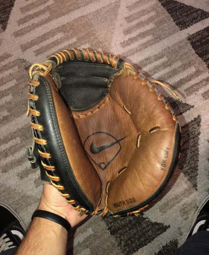 Nike Diamond Ready Youth Mitt