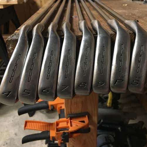 Women's Right Handed Gravity Back Ladies Flex Graphite Shaft Iron Set 4-SW