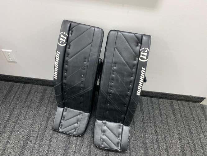 Black Used Senior 34" Warrior Ritual G4 Goalie Full Set