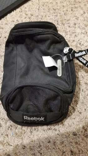 REEBOK DITTY/PERSONAL BAG TONS OF POCKETS