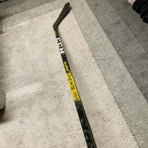 CCM SUPER TACKS AS2 PRO RH GRIP P28 85 FLEX Pro Stock Hockey Stick