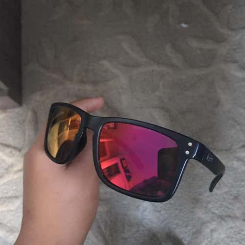 Causal sunglasses red/yellow lenses