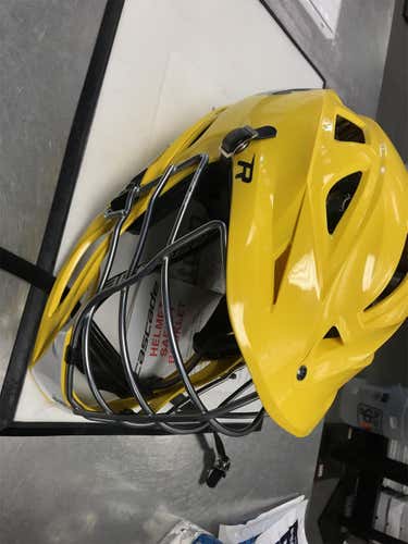 Yellow Adult Player's Cascade R Helmet