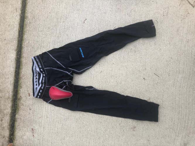 Black Men's Used Youth XL Bauer Compression