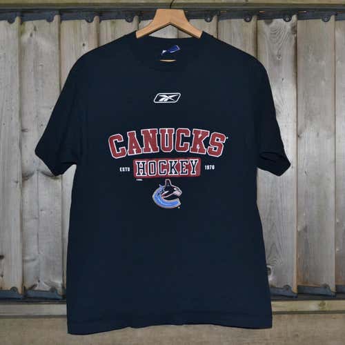 Vintage 00s Vancouver Canucks Tee