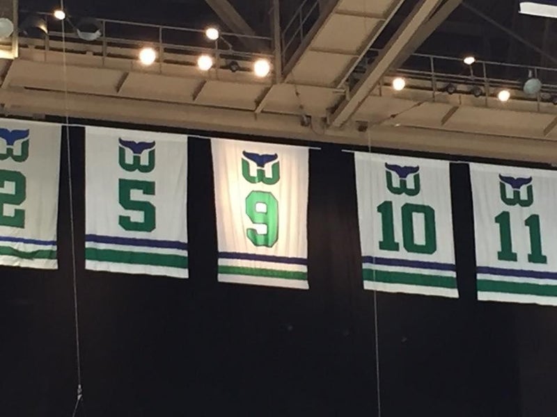 Boston Bruins Stanley Cup & Retired Number Decal Banners Set & WILLIE O’REE  | SidelineSwap