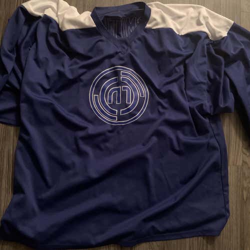 Goalie Cut Jersey Senior