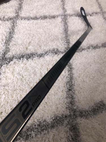 Intermediate Left Hand Nexus 2N Pro P28 Pattern 65 Flex SHADOW SERIES  Hockey Stick