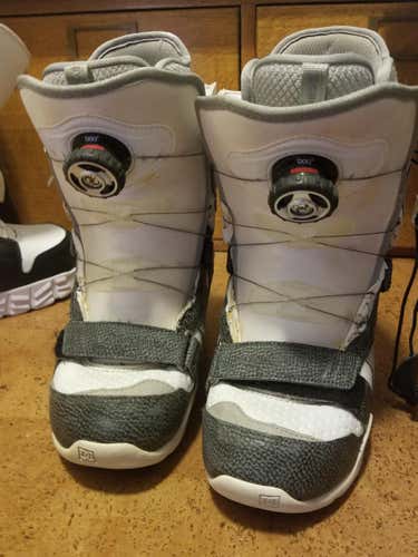 Used Size 5.0 (Women's 6.0) DC Snowboard Boots