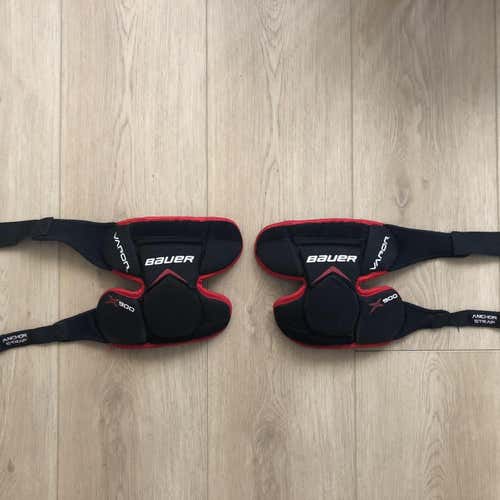 Used Bauer X900 Youth Goalie Knee Pads