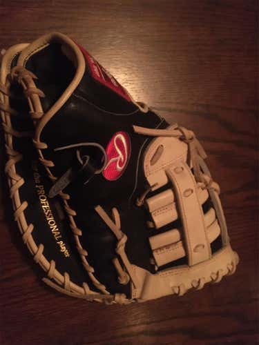 Black/blonde High School/College First Base Heart of the Hide 12.5" Baseball Glove