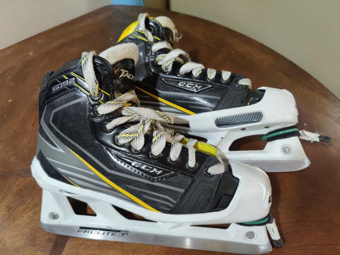 2 pair Used CCM Tacks 4092 & 6092 D&R (Regular)  Size 5 & 6 Goalie Skates