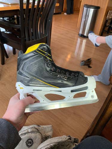CCM Tacks 6092  Size 8.5 Hockey Goalie Skates