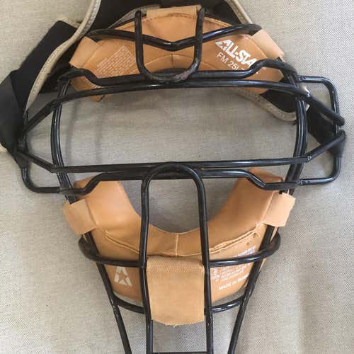 Used All Star FM 25LTX Catcher's Mask