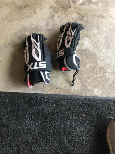 Black Used STX Stinger 12" Lacrosse Gloves