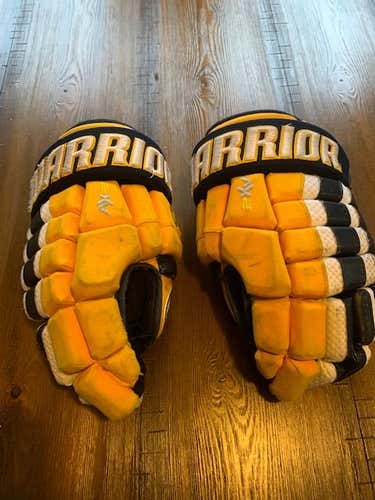 Canisius College Pro Stock Hockey Gloves