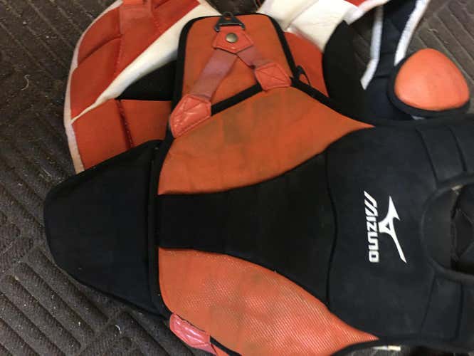 Used Mizuno Samurai Catcher's Chest Protector
