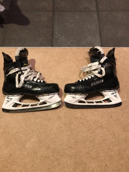 Senior Bauer Supreme 2S Pro Size 8 Hockey Skates, LS5 carbon blades