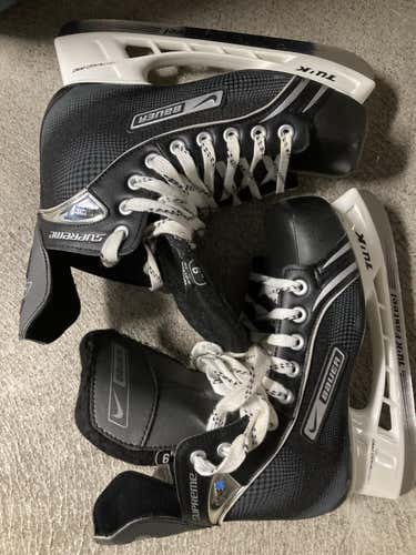 Used Senior Bauer Supreme One05 Hockey Skates Size 7.5