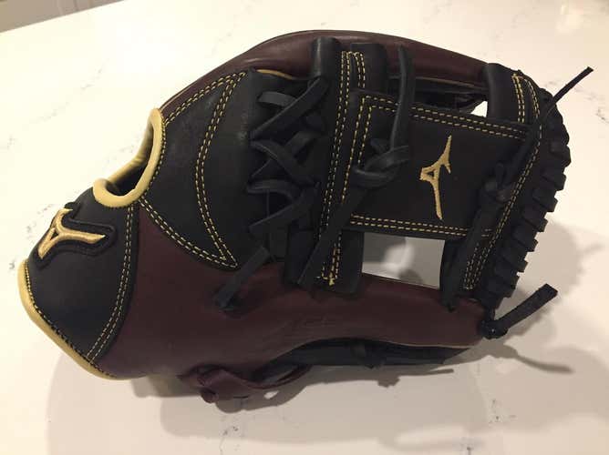 Mizuno MVP 11.75" Baseball Glove