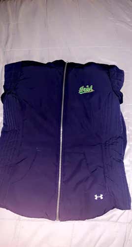 Team Issued Notre Dame Men’s Hockey Medium Under Armour Jacket