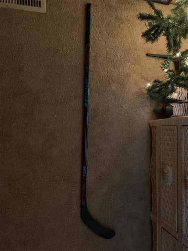 Intermediate Right Handed Nexus 2N Pro Pro Stock Hockey Stick