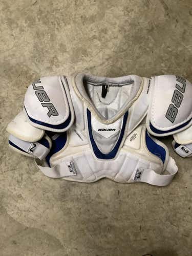 Bauer Nexus 8000 Shoulder Pads