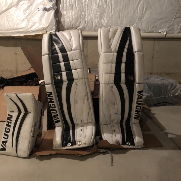 Used 34" Regular Velocity V6 Goalie Full Set