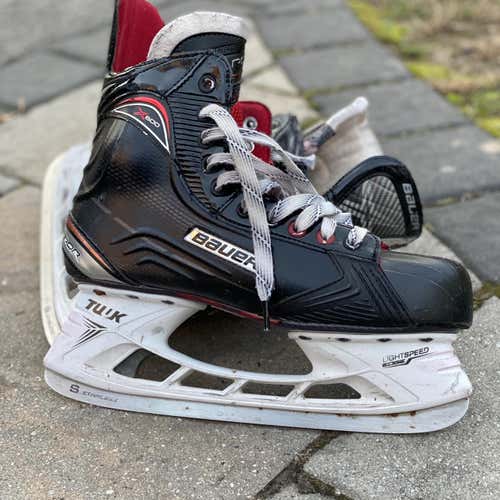 BAUER Vapor X600 Skates Senior Size 9 *brand New Foot beds Included!*