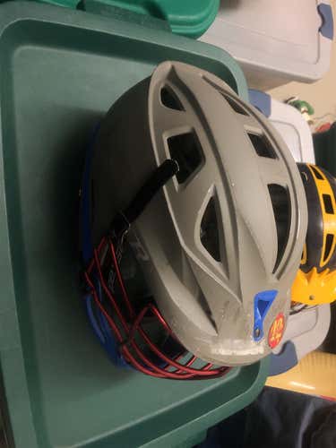 Gray Used Cascade R Helmet