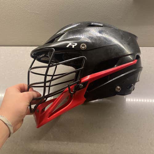 Black Adult Cascade R Helmet