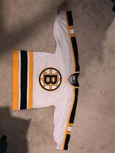 Boston Bruins CCM Men’s Large Game-style Pro-cut Jersey