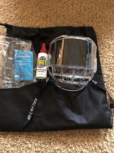 Senior Medium Bauer Profile II Facemask Shield Includes Anti-Fog Spray and Two Splash Guard