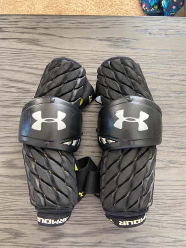 Used Large Under Armour VFT Plus Arm Pads
