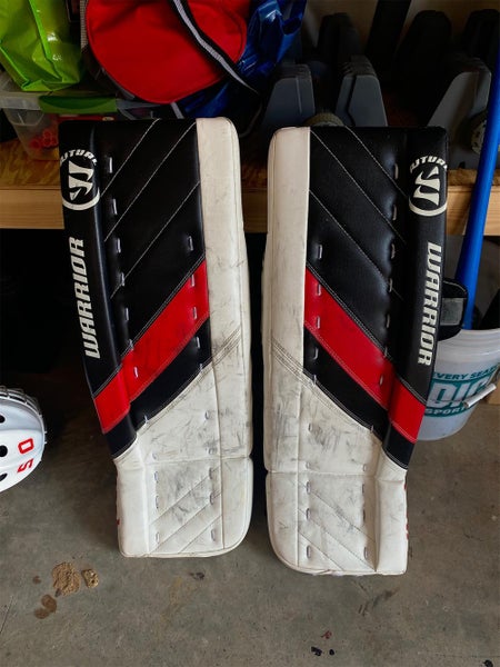 Red Intermediate 31" Warrior Ritual G4 Goalie Leg Pads