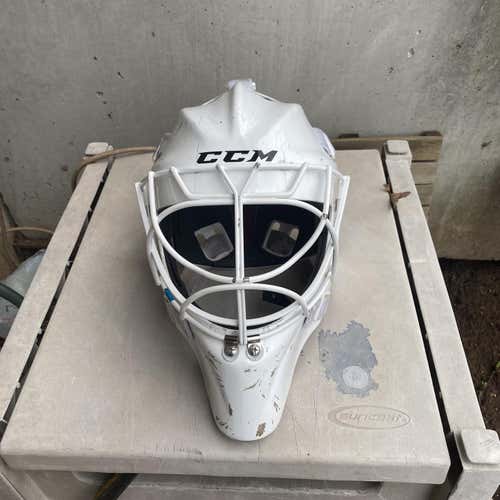 White Senior CCM 9000  Goalie Mask