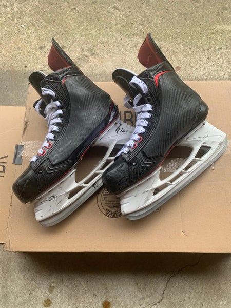 Used Senior Bauer Vapor 1X Hockey Skates Size 9