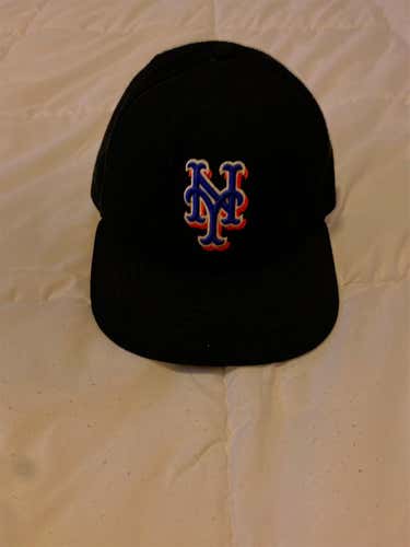New York Mets Black Adult 7 3/8 New Era Hat