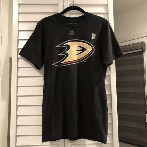 NEW Anaheim Ducks Logo Official NHL Apparel Kesler #17 Player Tee Small