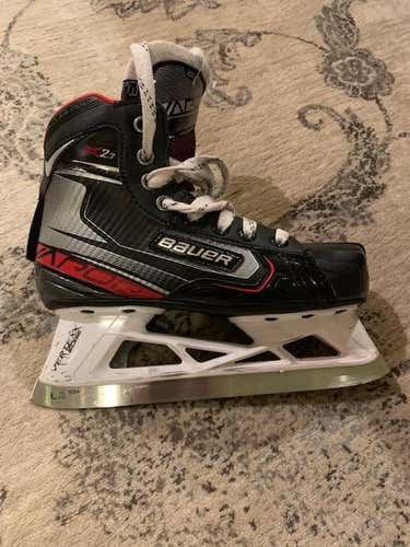 Used Junior Bauer Vapor X2.7 Hockey Goalie Skates Extra Wide Width Size 3.5