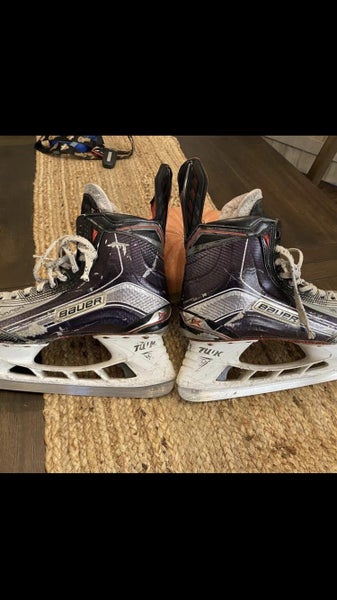 Senior Bauer Vapor 1X Regular Width Size 8.5 Hockey Skates