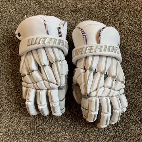White Used Player's Warrior Regulator 13" Lacrosse Gloves