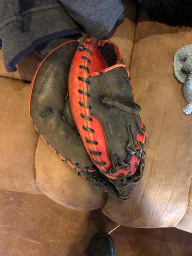 Black High School/College Catcher's Gold Glove Elite 32.5" Baseball Glove