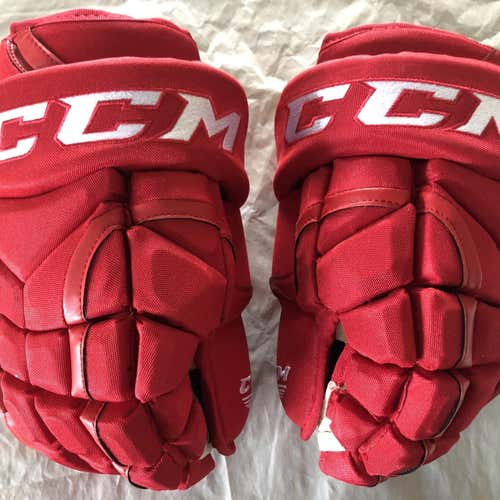 New Senior CCM HG12 Gloves 13" Pro Stock KRONWALL
