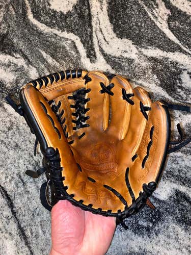 Rawlings Youth Pro-Taper Pro Preferred 11.25" PROS1125MT