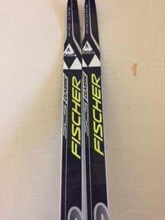 Classic Used Unisex Fischer SCS Classic Cross Country Skis With Bindings
