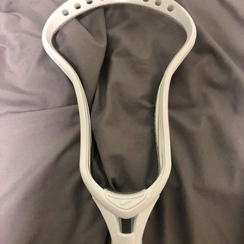 White New Attack & Midfield Unstrung CEO Head